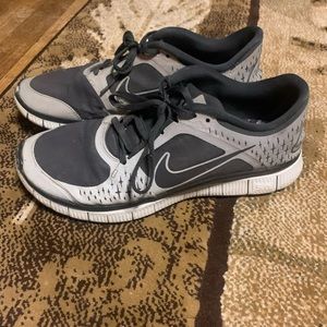 Nike free run shield